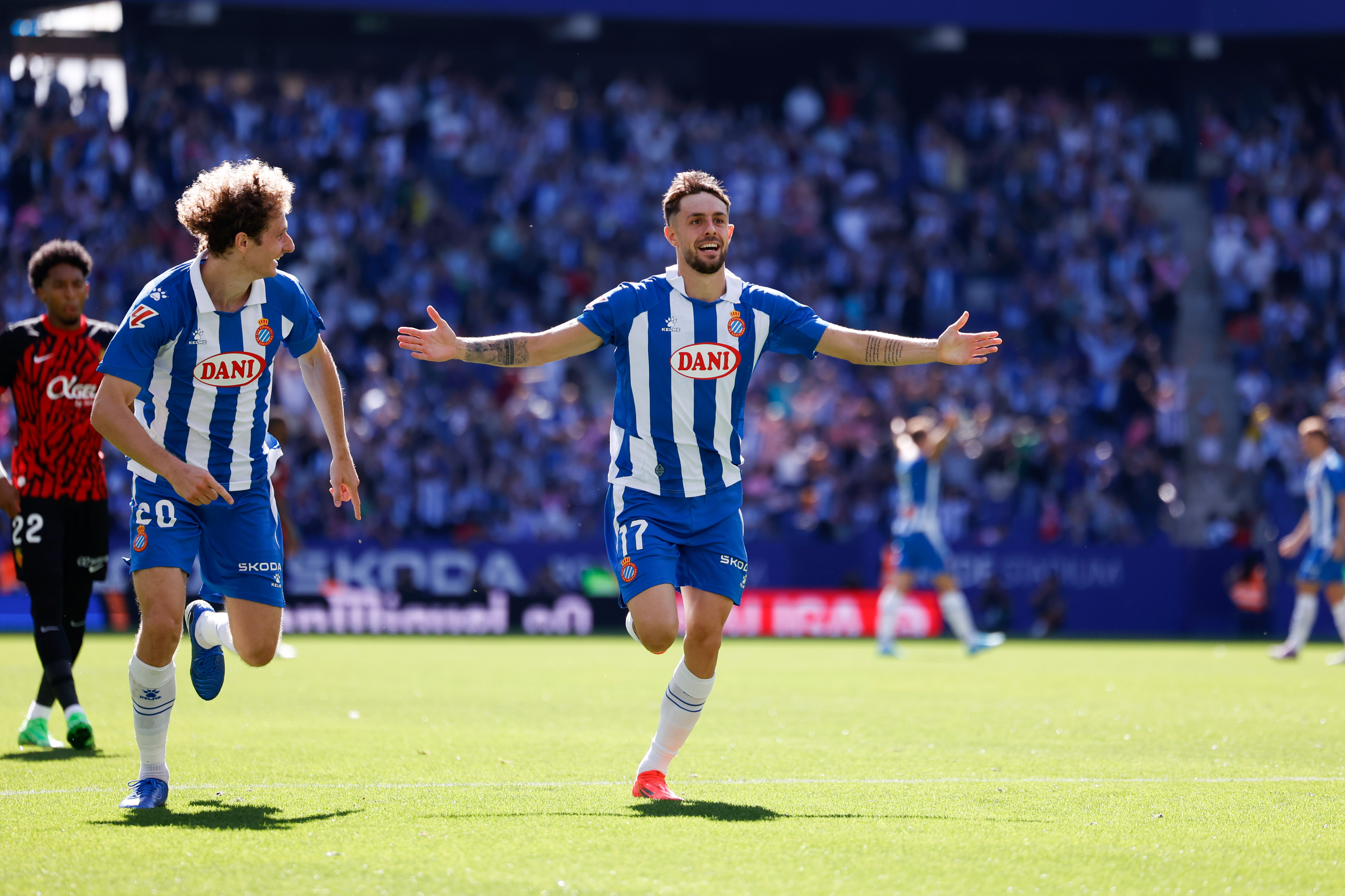 西班牙派遣队员参加全球体育赛事